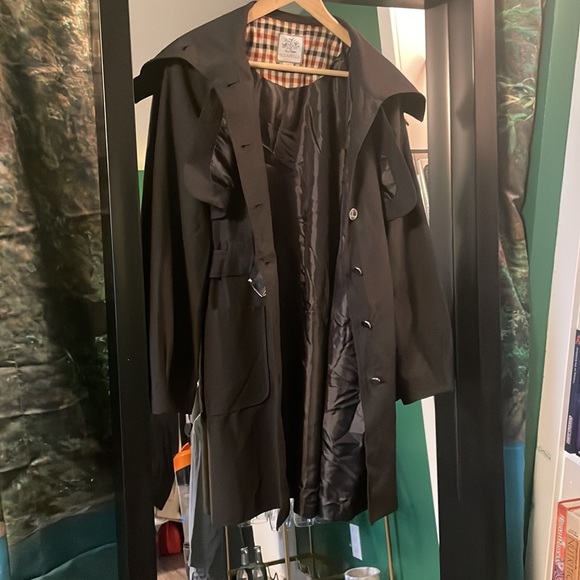 Gorgeous charcoal lightweight trench coat - Picture 4 of 7